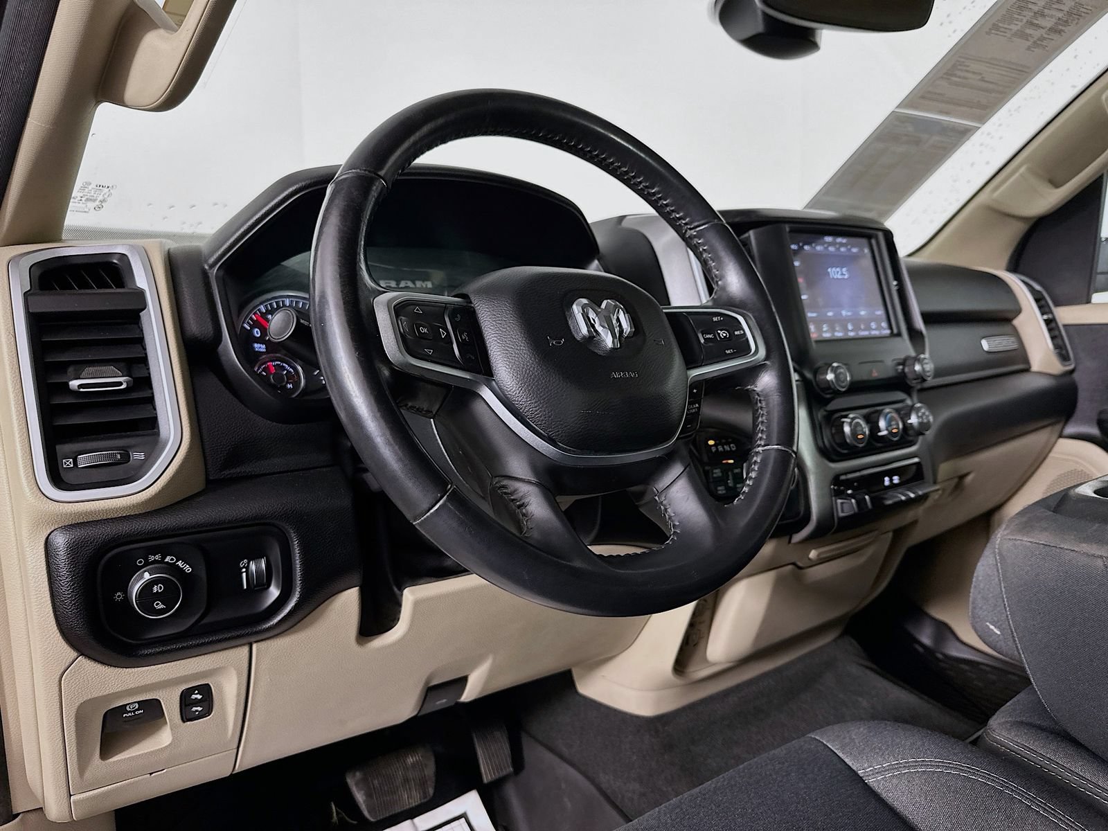 Used 2020 RAM 1500 Big Horn AWD/4WD image 13