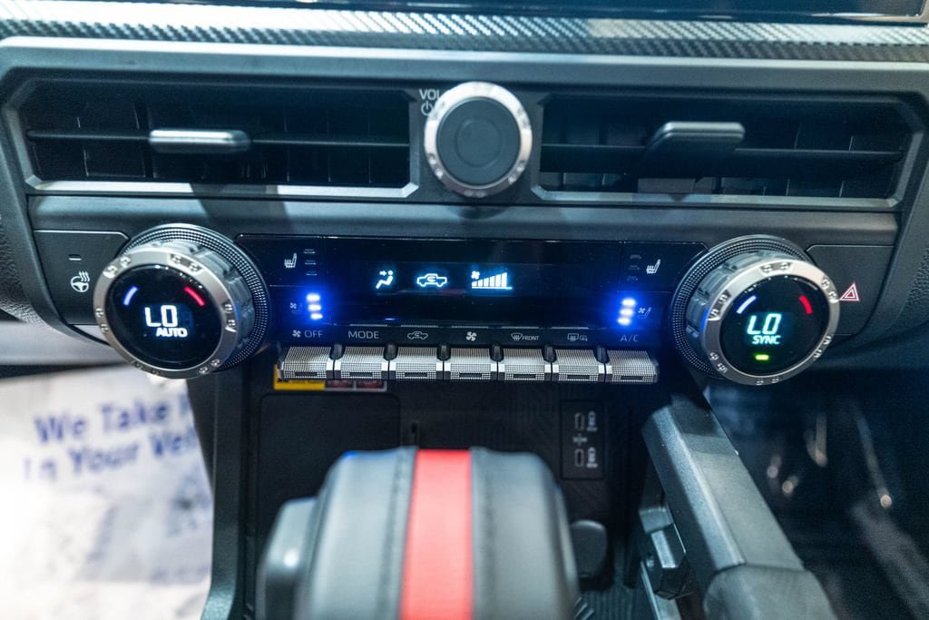 Used 2025 Toyota Tacoma TRD Pro AWD/4WD image 35