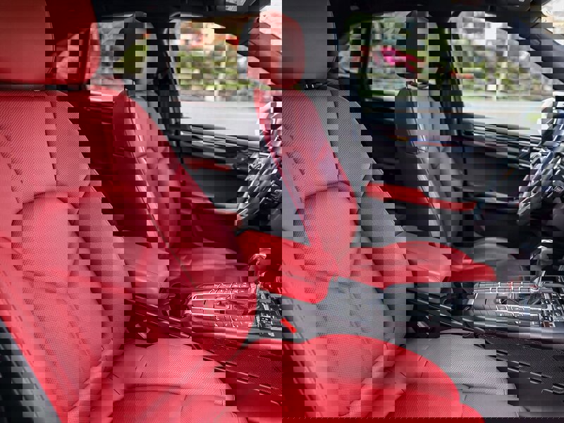 Used 2021 Porsche Macan S image 25