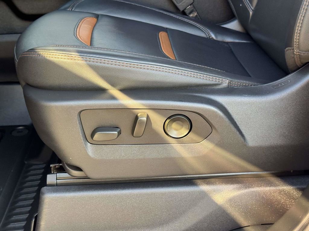 Used 2024 GMC Sierra 2500 AT4 w/ AT4 Premium Plus Package image 20