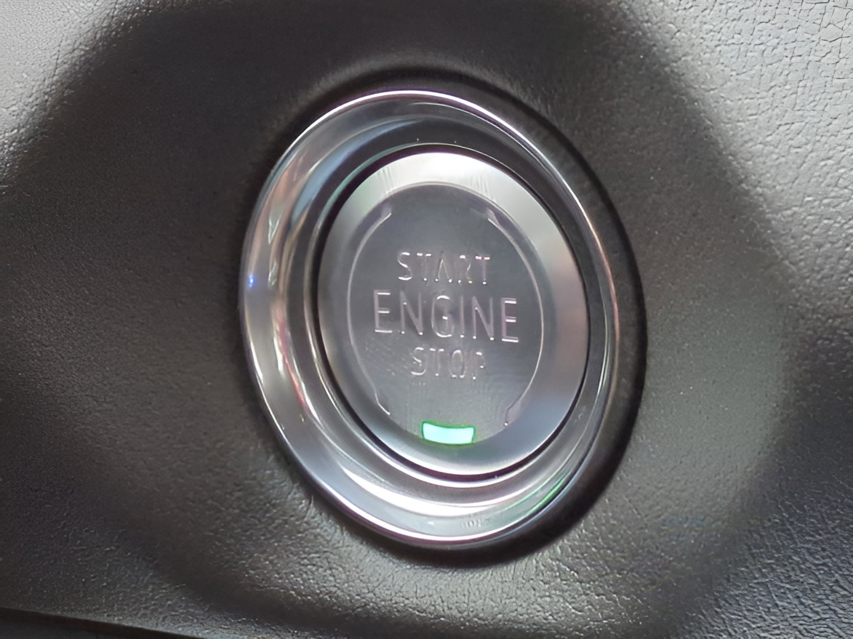 New 2026 Chevrolet Corvette Stingray Coupe w/ Battery Protection Package image 36