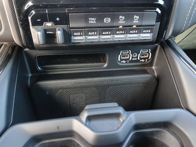 Used 2023 RAM 3500 Limited AWD/4WD image 46