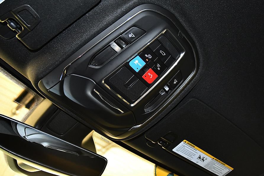 Used 2023 Jeep Grand Cherokee Trailhawk AWD/4WD image 26