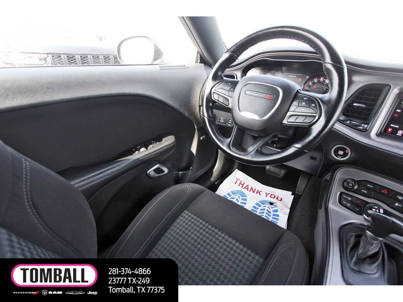 Used 2023 Dodge Challenger SXT w/ Blacktop Package image 9