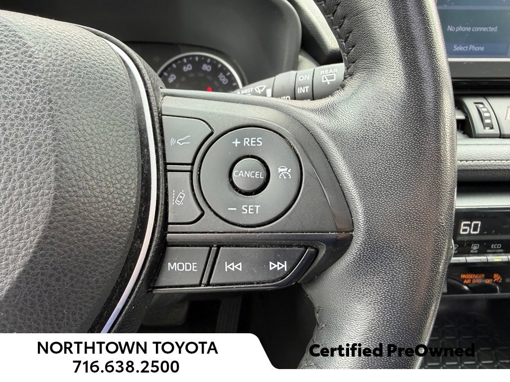 Used 2021 Toyota RAV4 XLE Premium AWD/4WD image 18