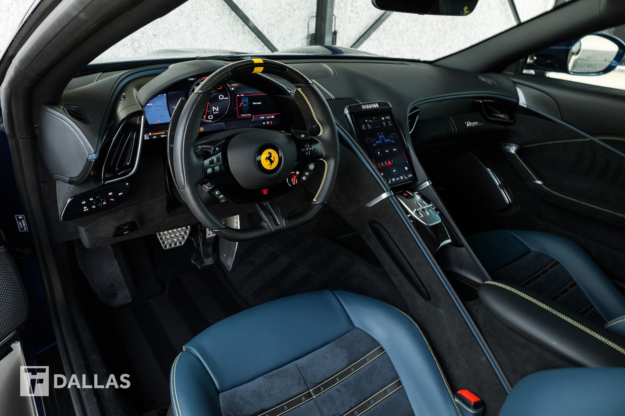 Used 2025 Ferrari Roma Spider RWD image 25