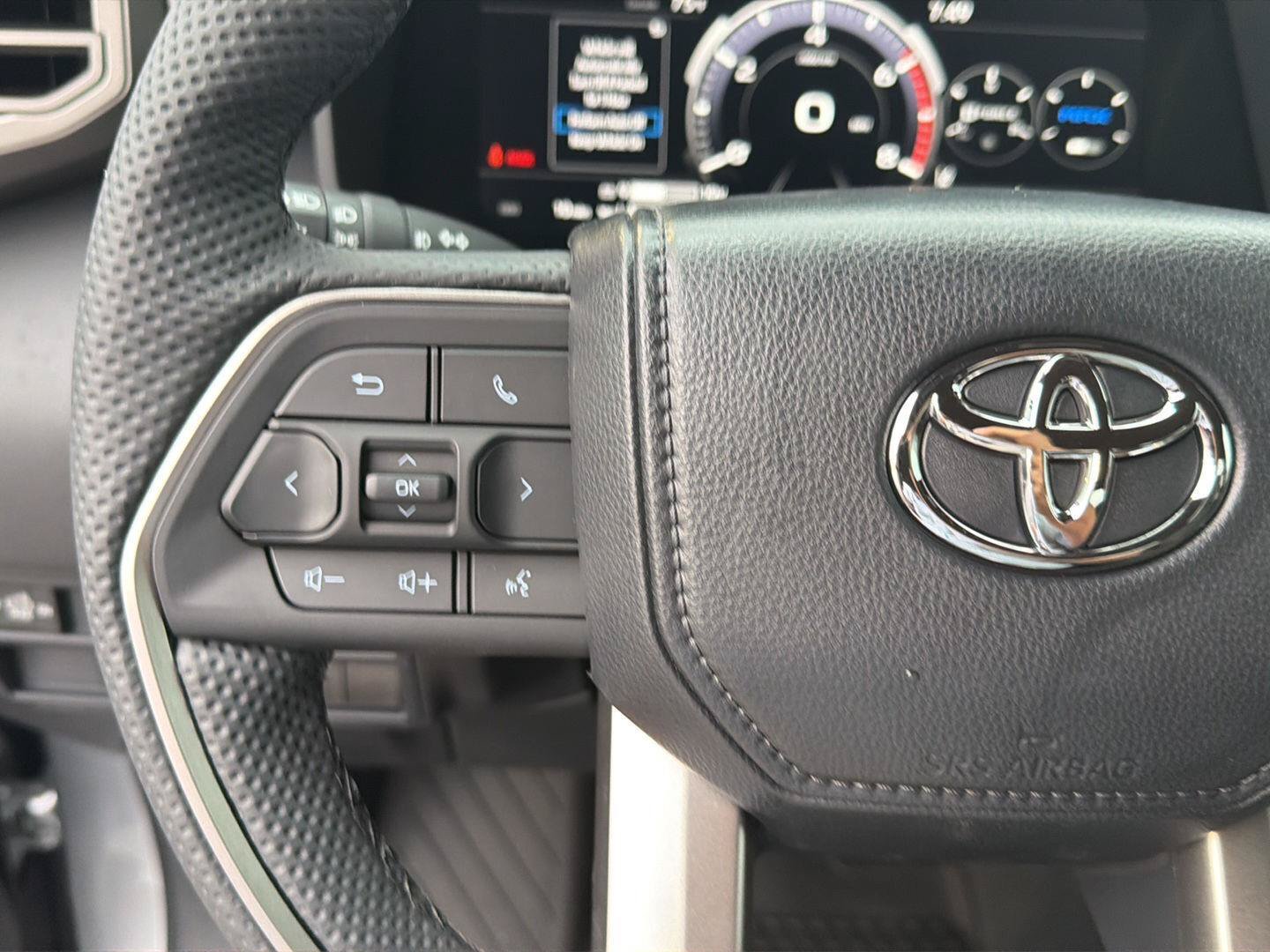New 2026 Toyota Tundra Limited AWD/4WD image 21