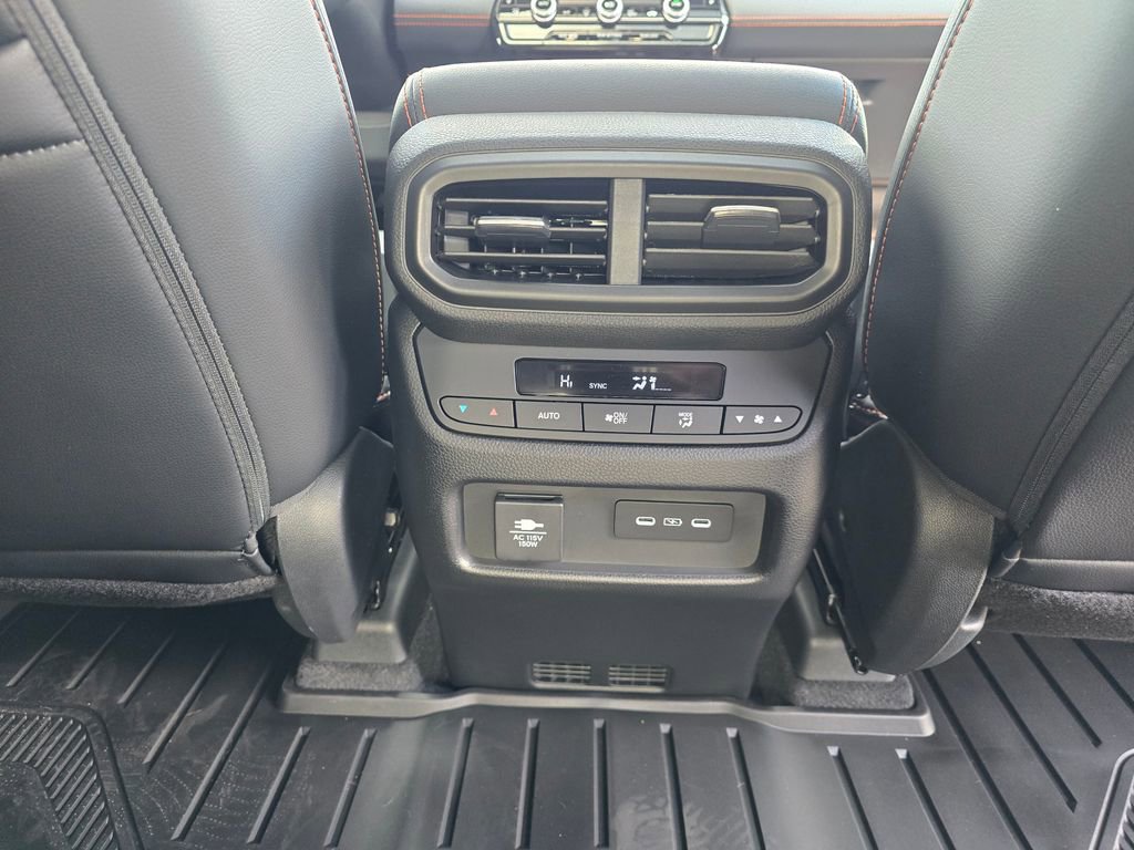 New 2025 Honda Pilot TrailSport image 8