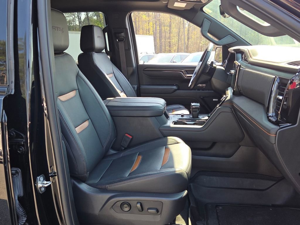 Used 2024 GMC Sierra 1500 AT4 w/ Technology Package image 15