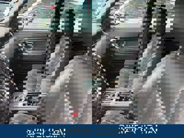 Used 2017 Land Rover Discovery Sport HSE image 13