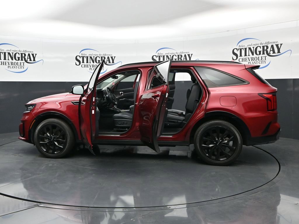Used 2023 Kia Sorento SX image 28