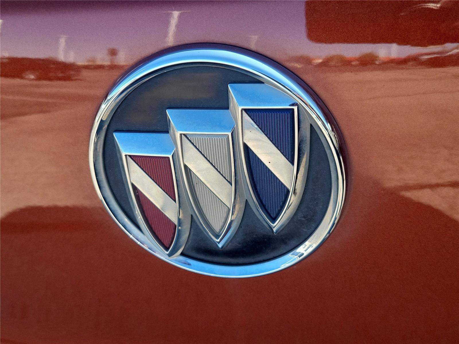 Used 2020 Buick Encore GX Essence w/ Experience Buick Package image 7