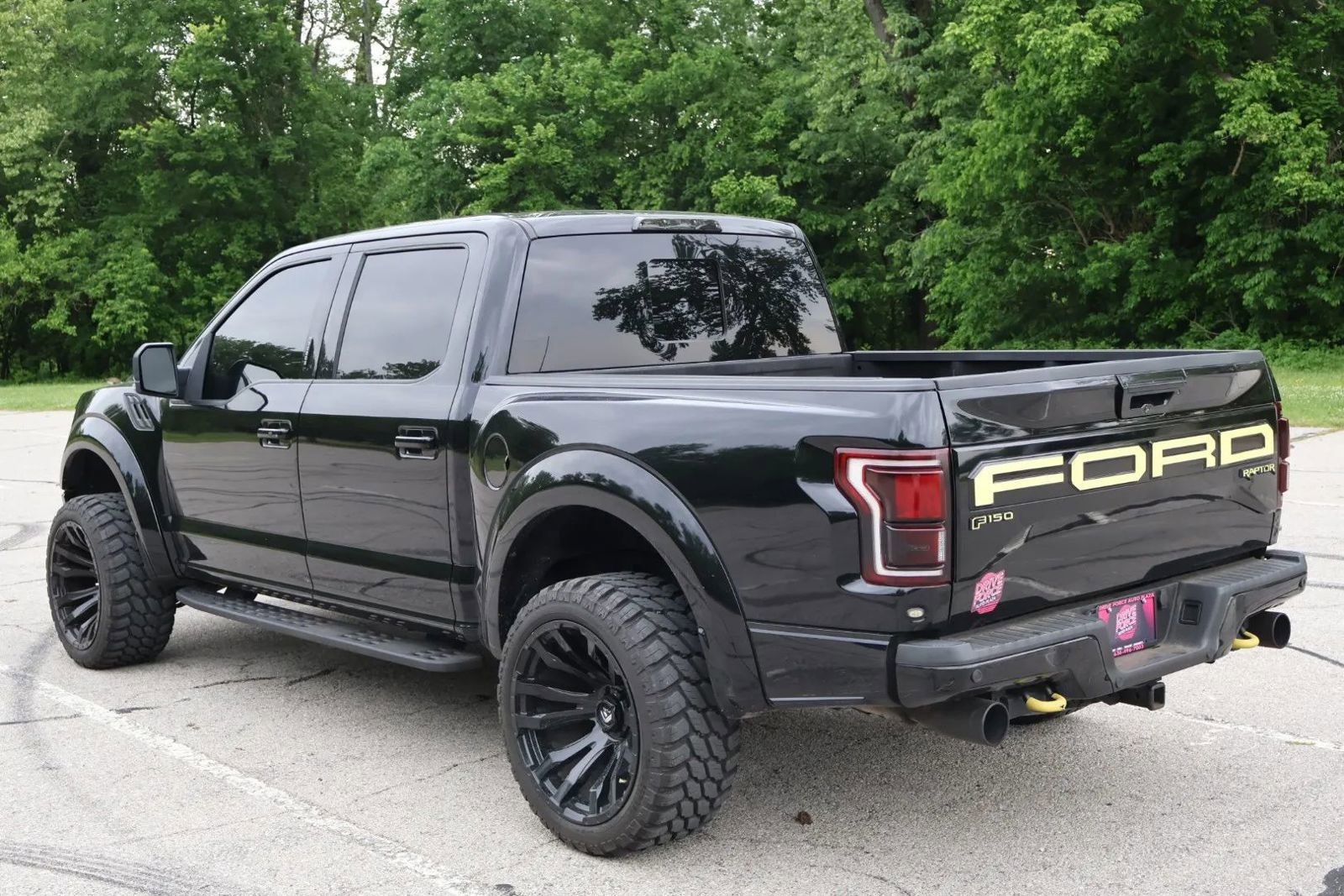 Used 2017 Ford F150 Raptor w/ Equipment Group 802A Luxury AWD/4WD image 10