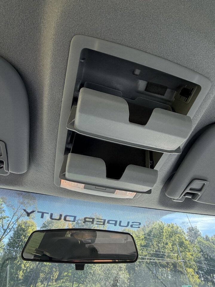 Used 2016 Ford F250 XL w/ XL Appearance Package AWD/4WD image 16