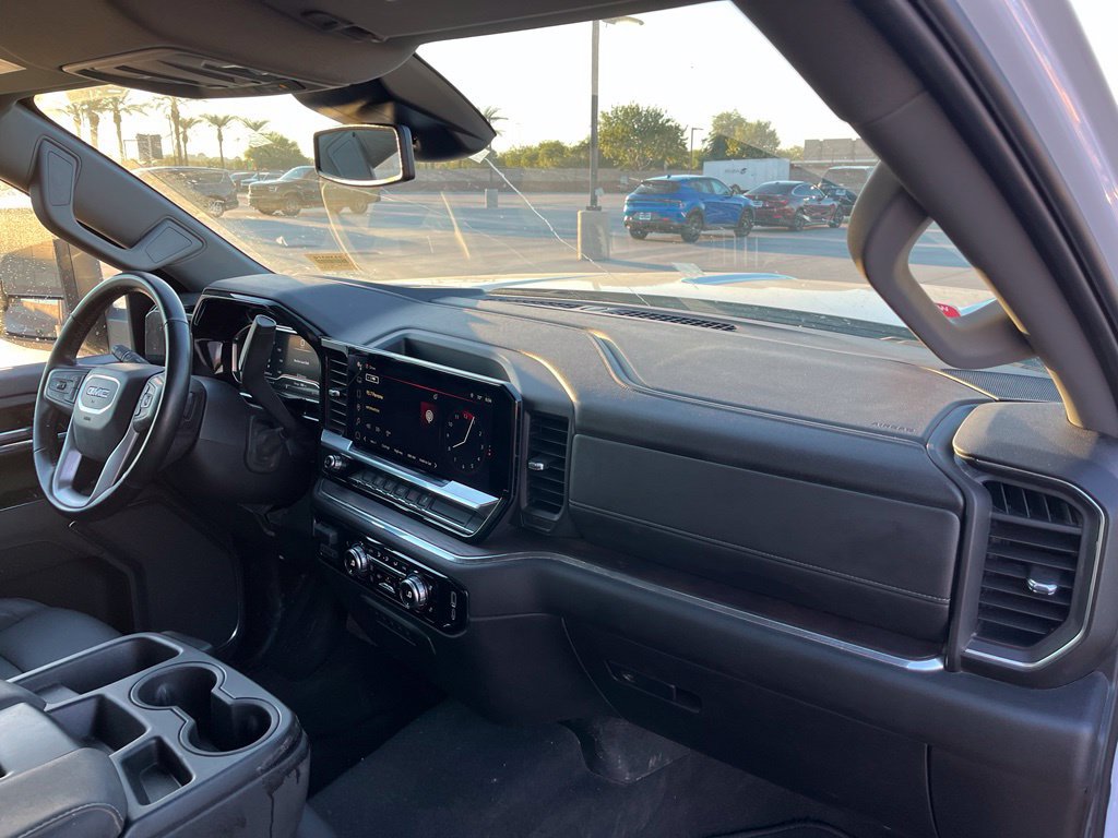 Used 2024 GMC Sierra 3500 SLT AWD/4WD image 15