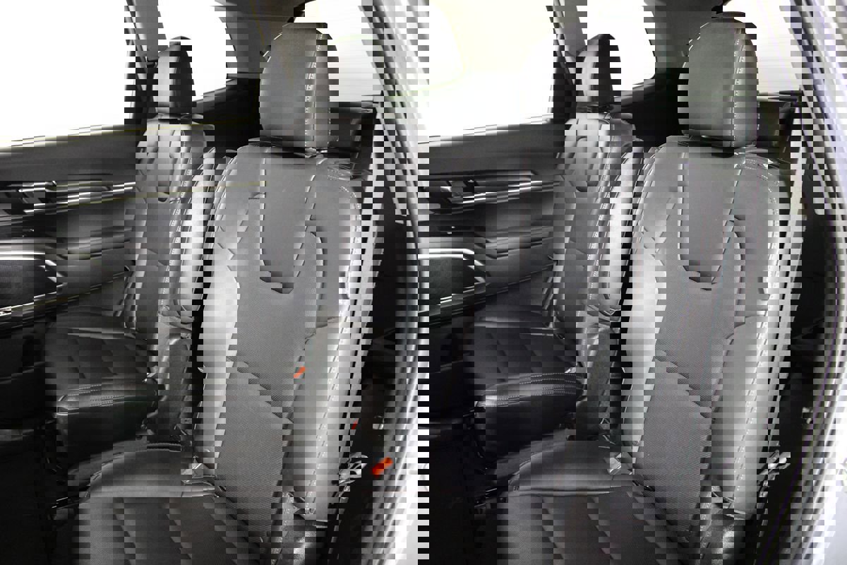 Used 2023 Kia Telluride S image 32