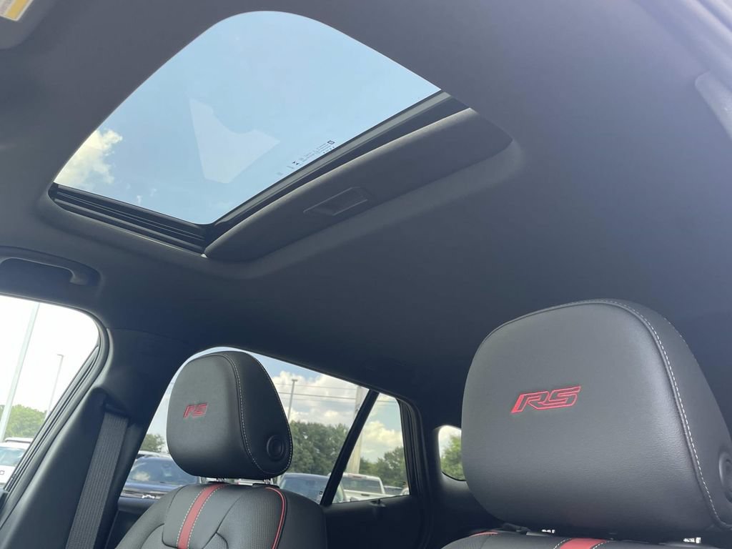 New 2026 Chevrolet Trax RS w/ Sunroof Package FWD image 14