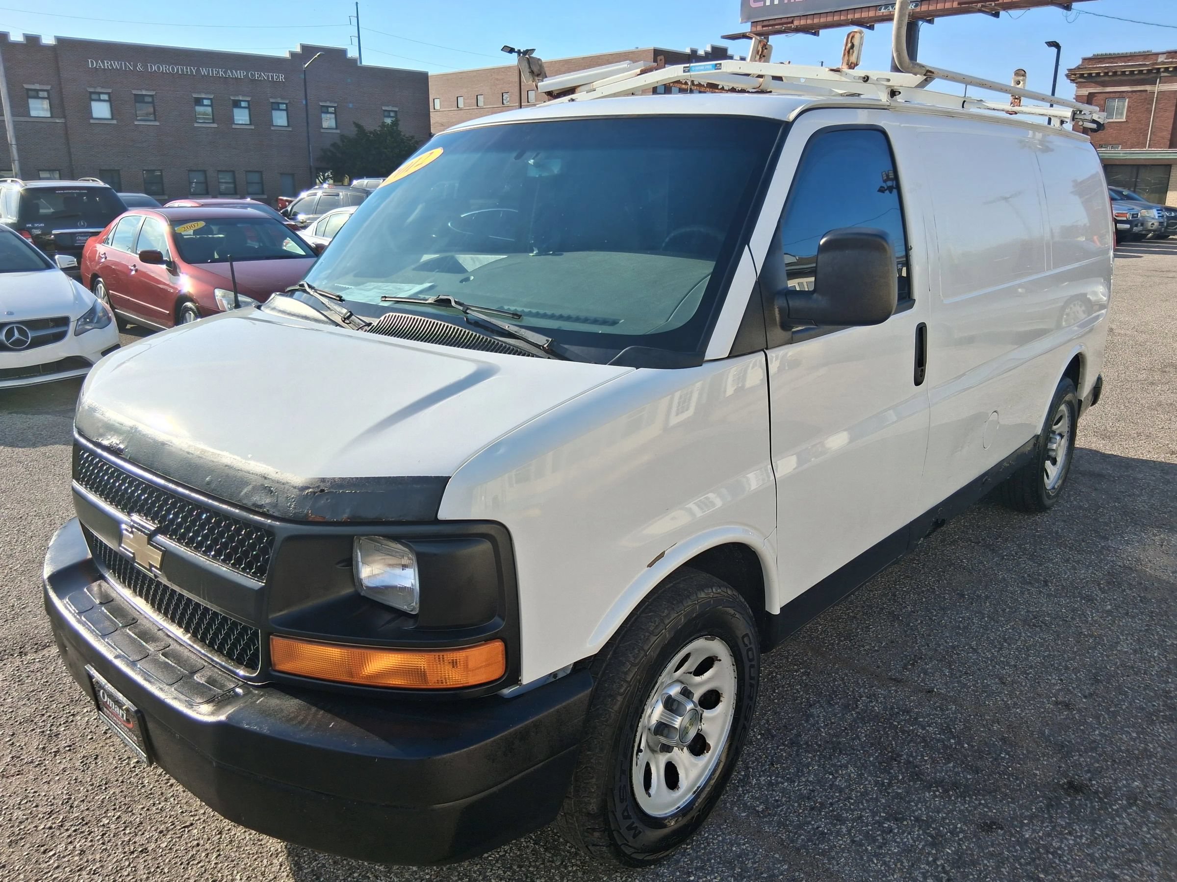 Used 2012 Chevrolet Express 1500 RWD image 3