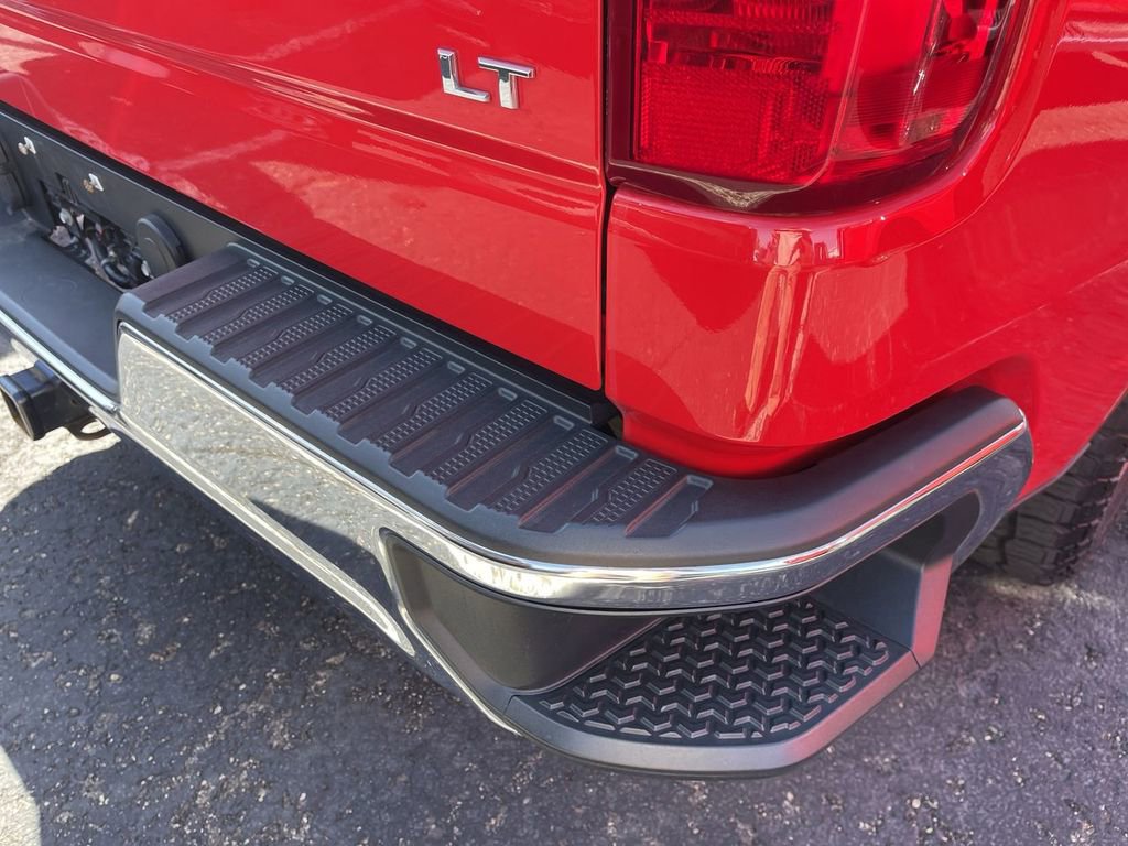 Used 2019 Chevrolet Silverado 1500 LT w/ All-Star Edition AWD/4WD image 9