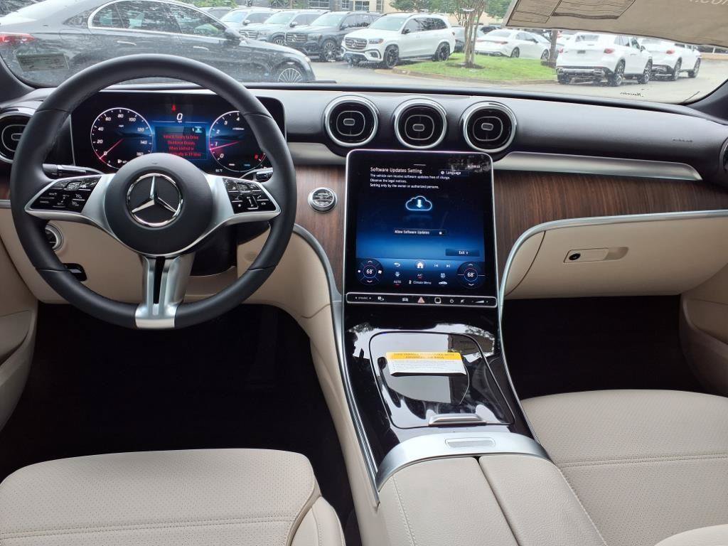 Used 2025 Mercedes-Benz C 300 Sedan image 9