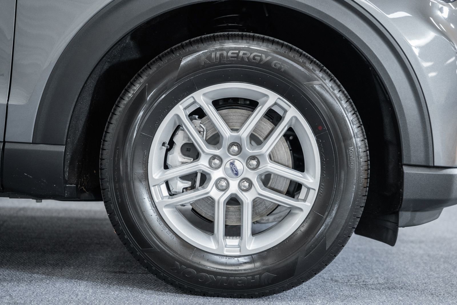 Certified 2025 Ford Explorer Active w/ Active Comfort Package image 15