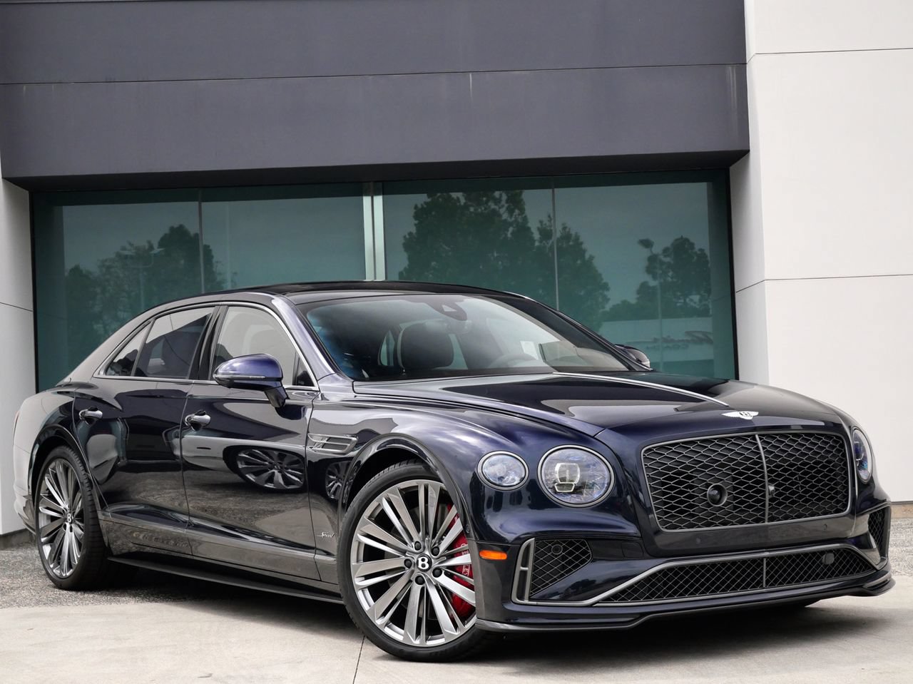 Used 2025 Bentley Flying Spur Plug-In Hybrid