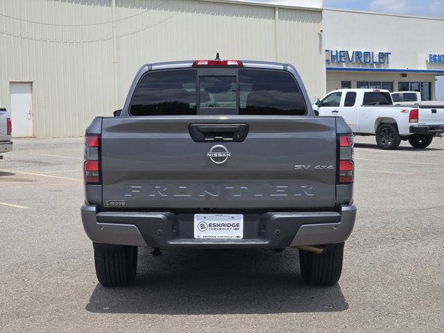 Used 2022 Nissan Frontier SV w/ Technology Package AWD/4WD image 6