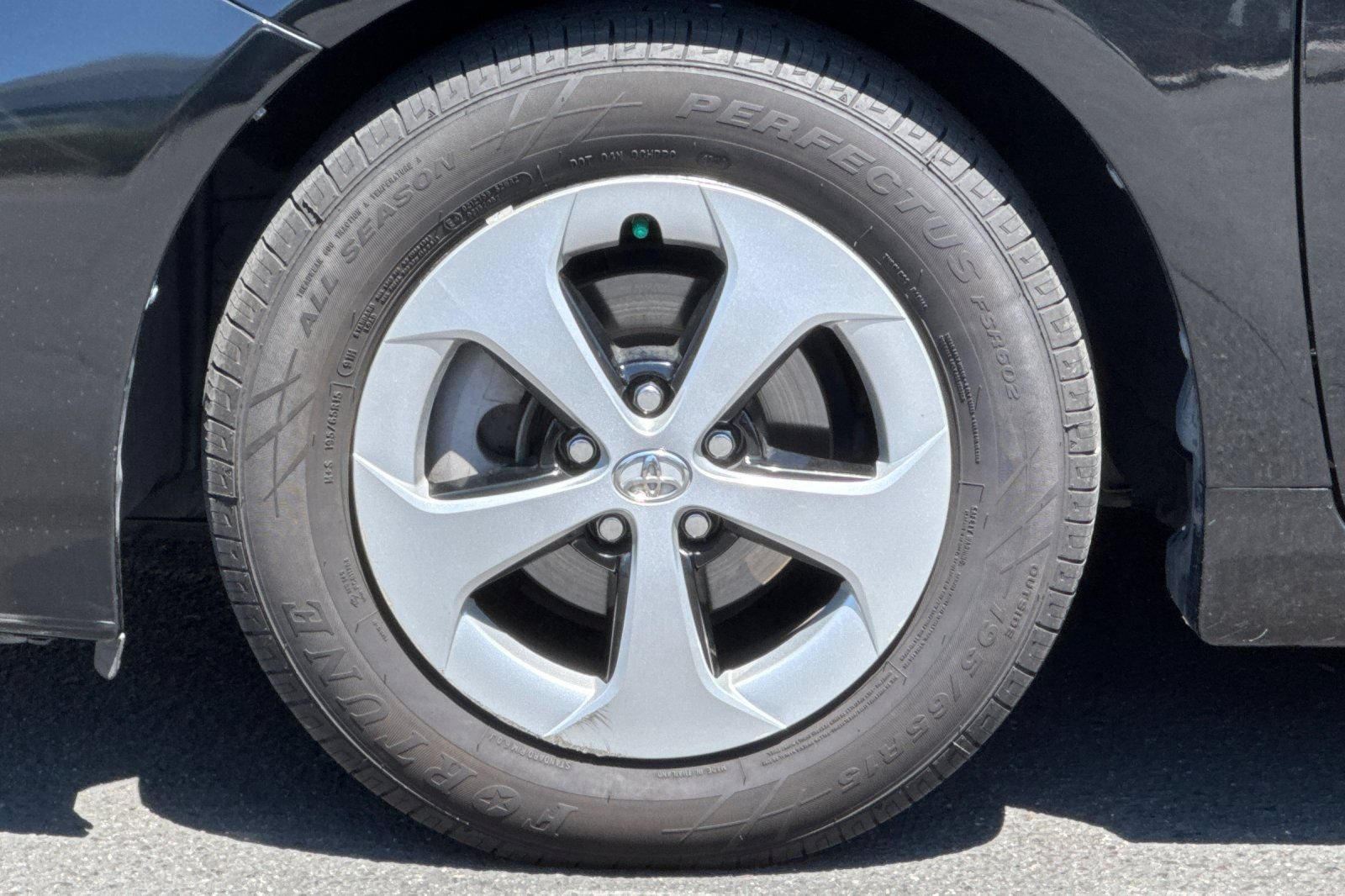 Used 2015 Toyota Prius Two FWD image 42