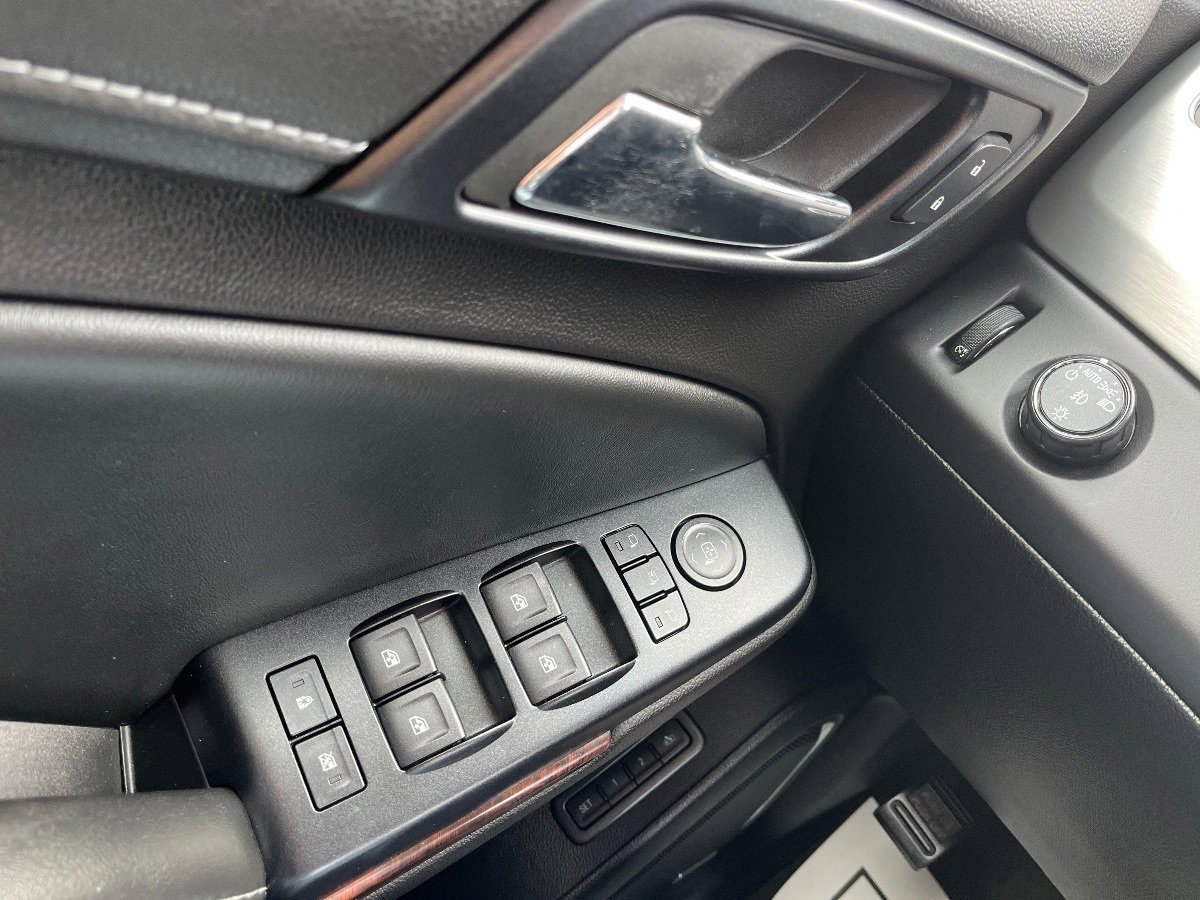 Used 2015 GMC Yukon XL SLT RWD image 22