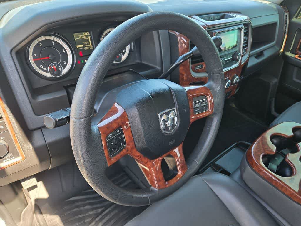 Used 2018 RAM 3500 Tradesman w/ Chrome Appearance Group RWD image 10