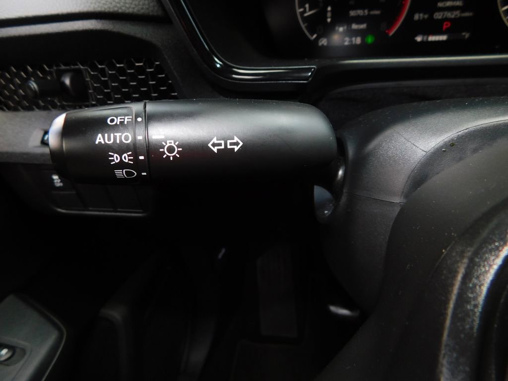 Used 2025 Honda CR-V LX image 28