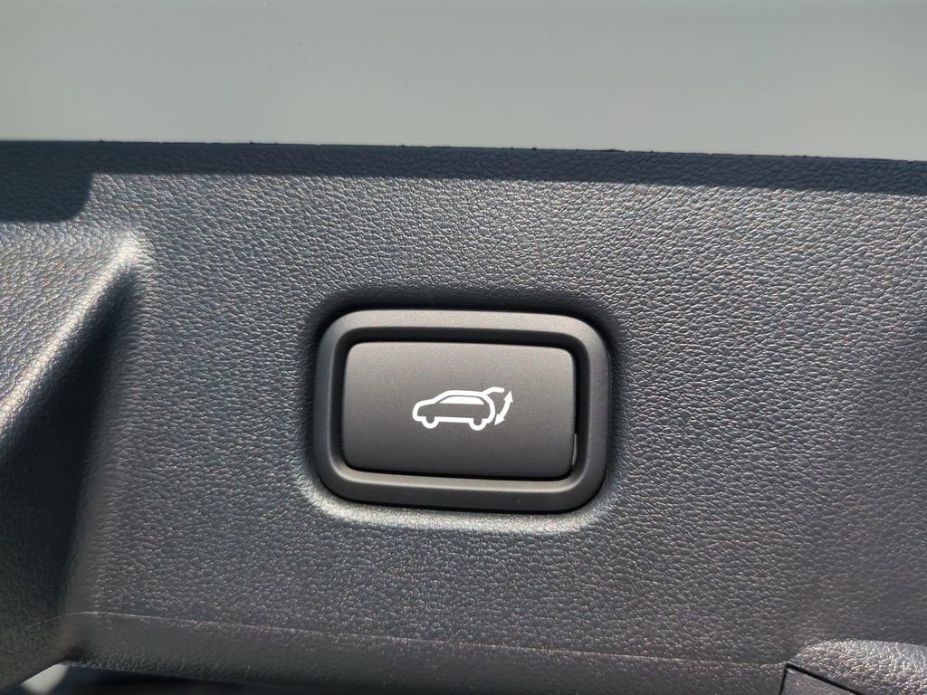 New 2026 Hyundai Tucson Limited image 15