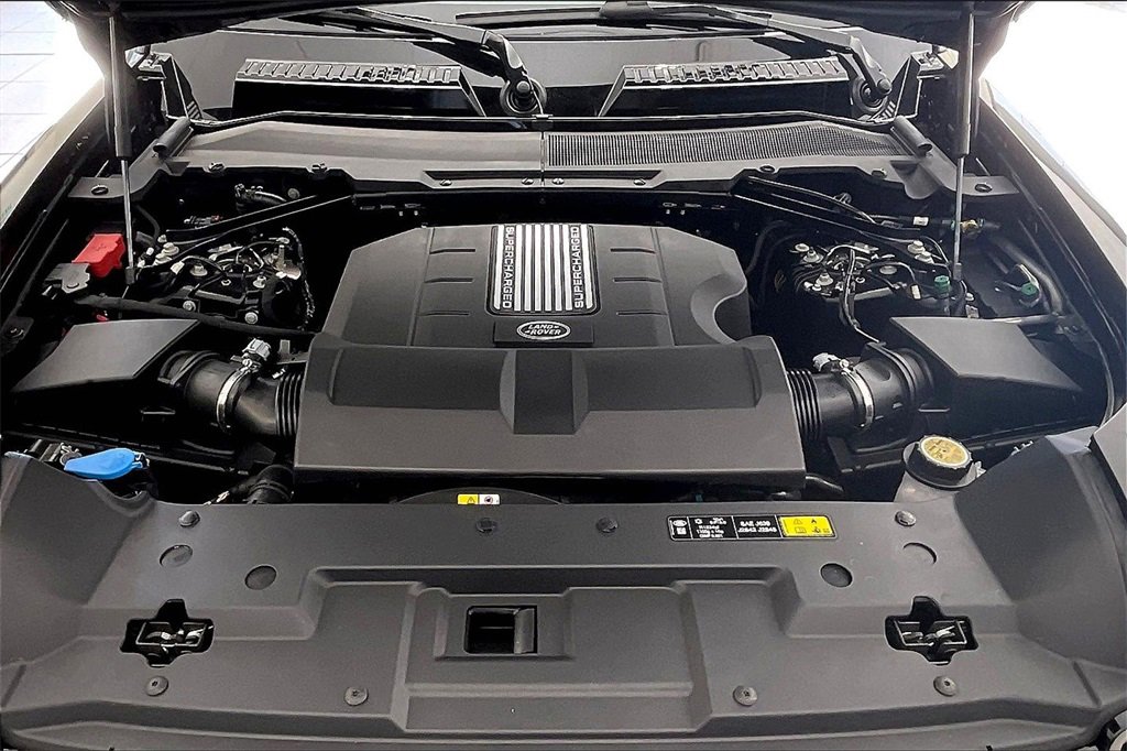 New 2026 Land Rover Defender 110 V8 image 10