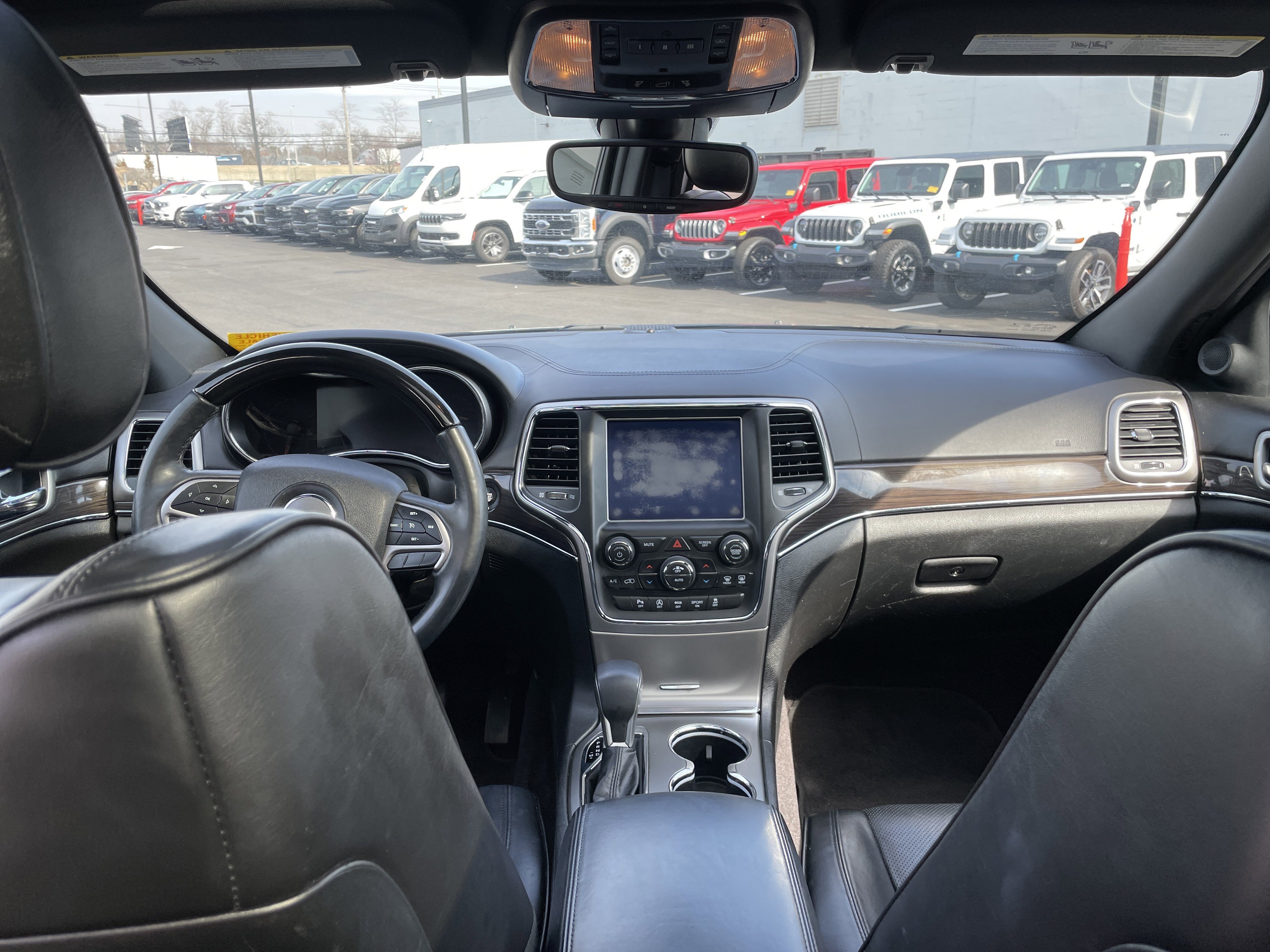 Used 2018 Jeep Grand Cherokee Overland image 35