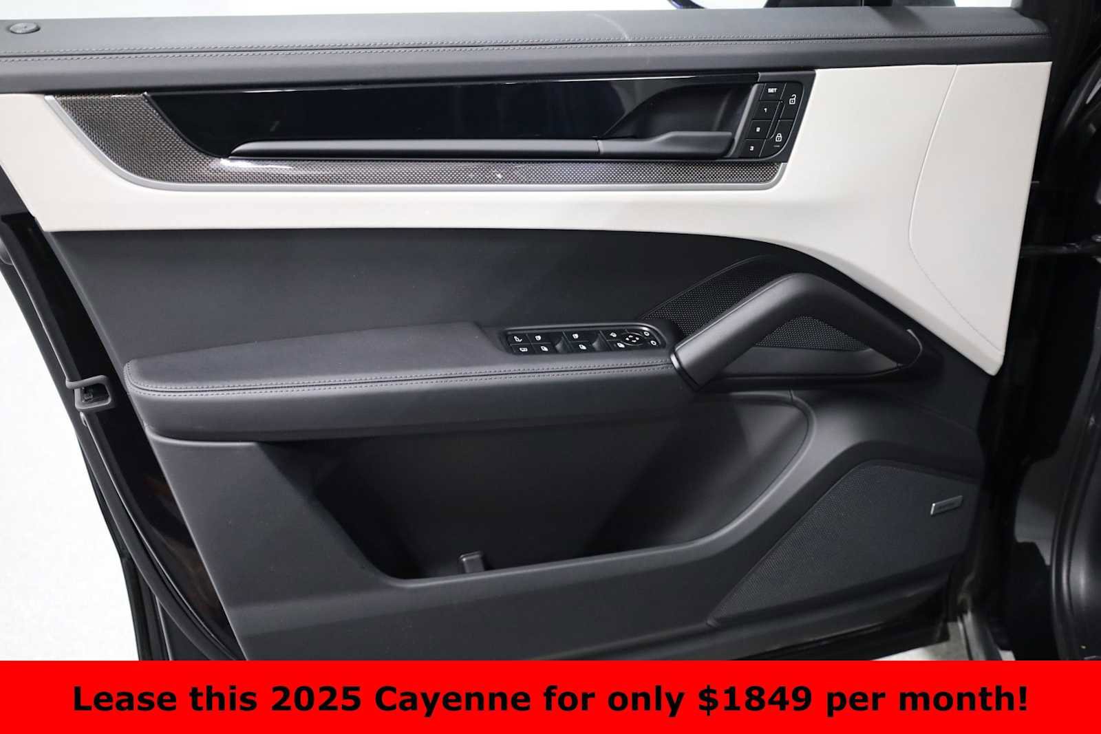 Certified 2025 Porsche Cayenne E-Hybrid image 16
