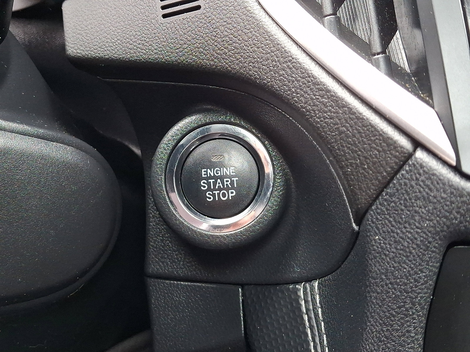 Used 2023 Subaru Forester Limited image 27