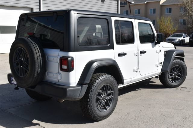 Used 2024 Jeep Wrangler Sport S image 5