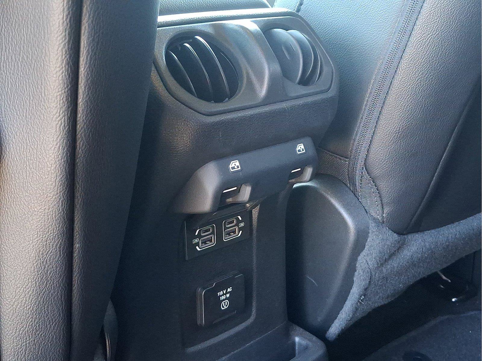 Used 2021 Jeep Wrangler Unlimited Sahara w/ LED Lighting Group AWD/4WD image 9