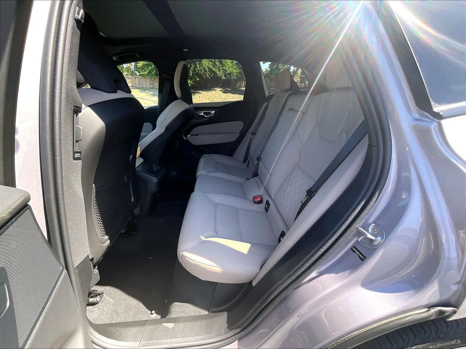 New 2026 Volvo XC60 B5 Plus w/ Climate Package AWD/4WD image 12