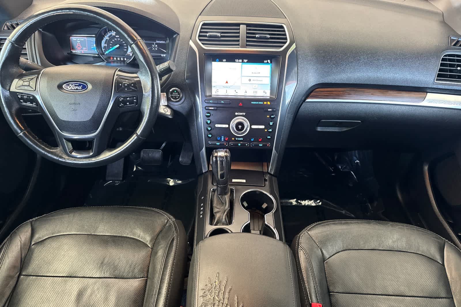 Used 2019 Ford Explorer Limited FWD image 3