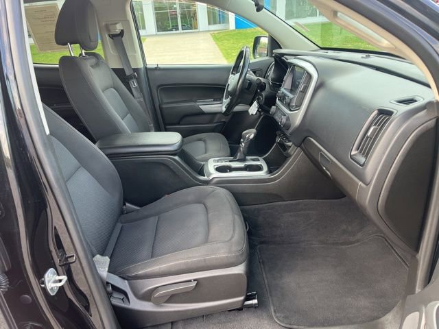 Used 2022 Chevrolet Colorado LT w/ LT Convenience Package image 17