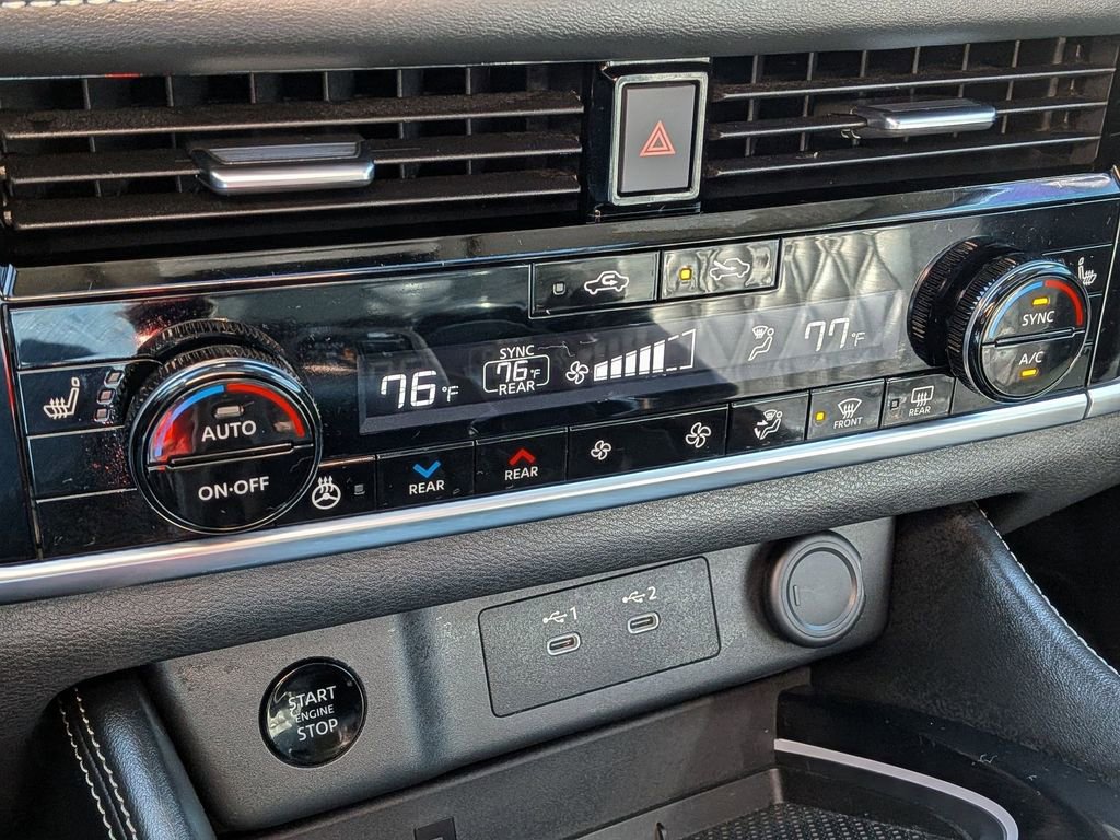 Used 2024 Nissan Rogue Platinum w/ Platinum Premium Package image 19