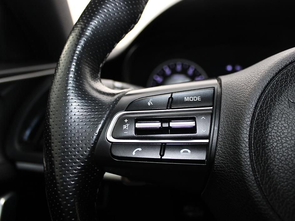 Used 2018 Kia Stinger GT image 21