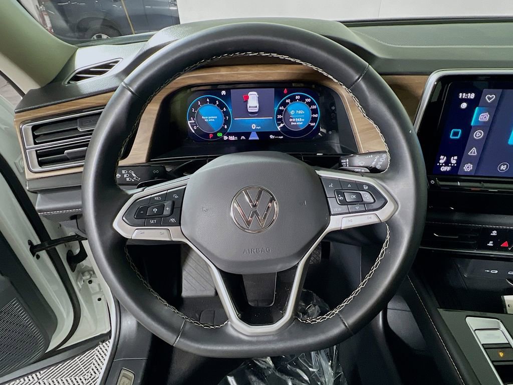 Used 2025 Volkswagen Atlas SE image 10