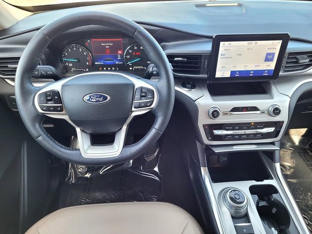 Certified 2022 Ford Explorer XLT w/ Equipment Group 202A image 9