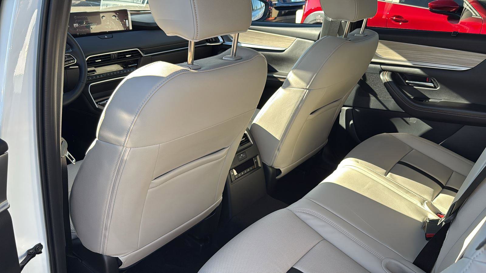 New 2026 MAZDA CX-90 Plug-In Hybrid w/ Preferred image 19