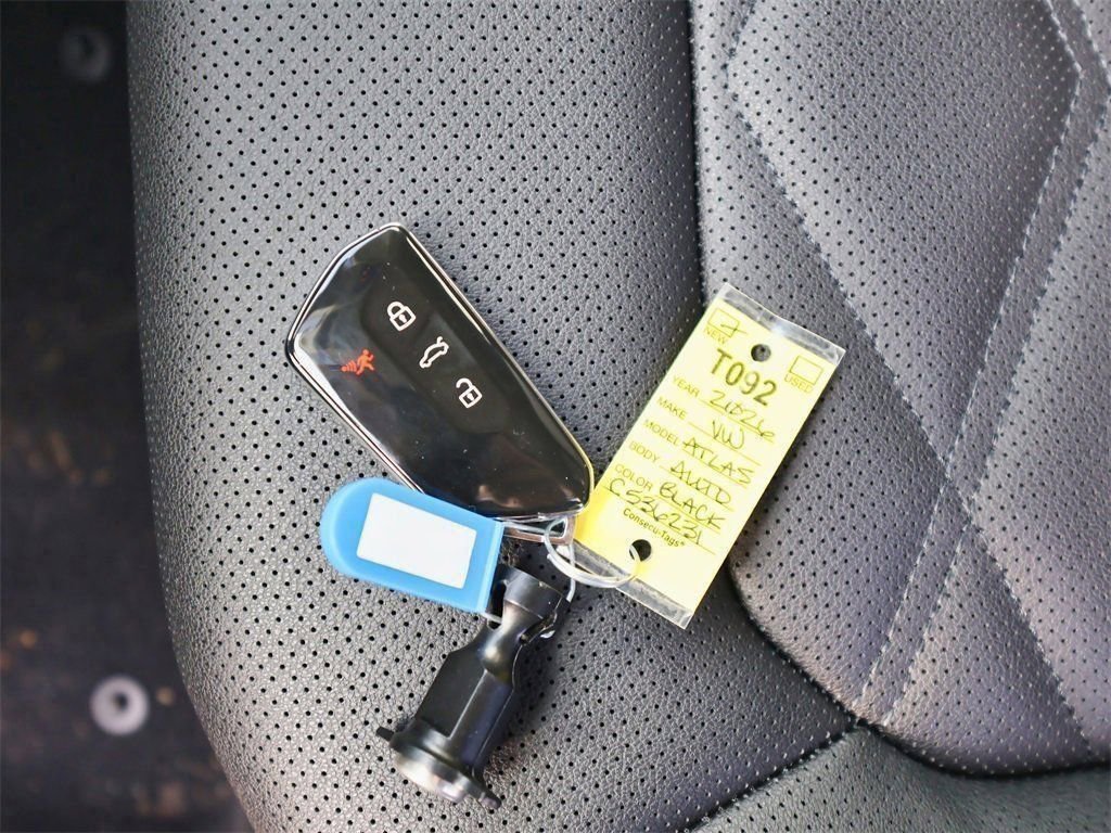 New 2026 Volkswagen Atlas SE image 26