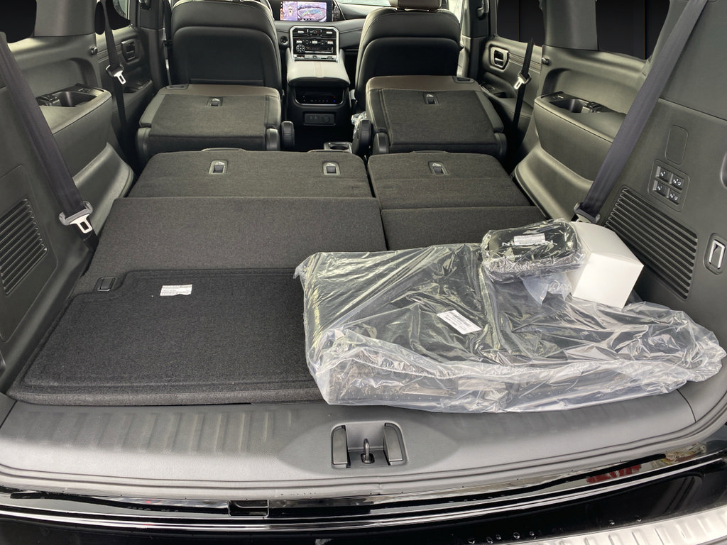 New 2025 Nissan Armada SL w/ Captain's Chari Seat Package AWD/4WD image 17