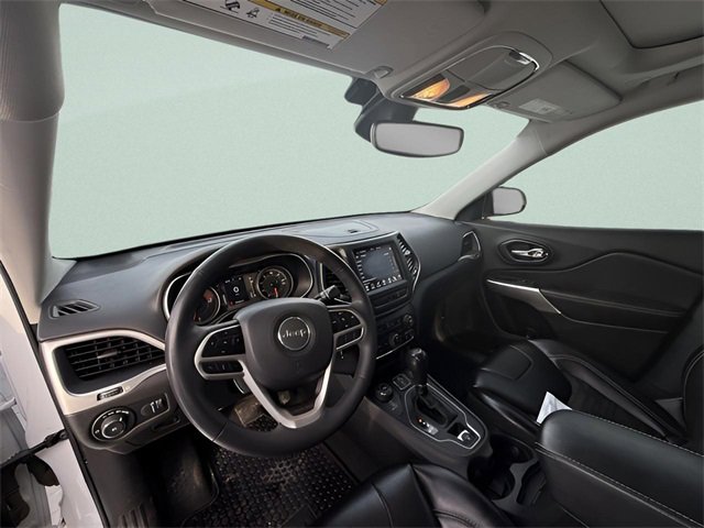 Used 2022 Jeep Cherokee Latitude w/ Sun & Sound Group image 16