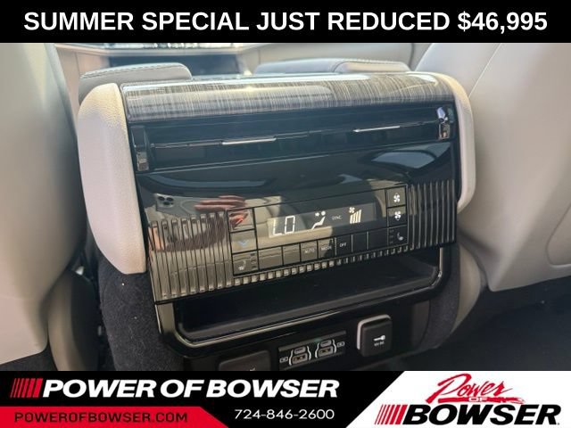 Used 2022 Jeep Wagoneer Series III w/ Premium Group I AWD/4WD image 5